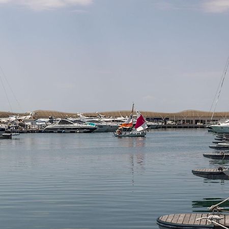 Marina Del Gargano Houseboat Hotell Manfredonia Exteriör bild
